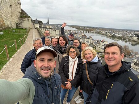 Propriétaires de campings indépendants réunis lors d’une rencontre conviviale entre adhérents du réseau.