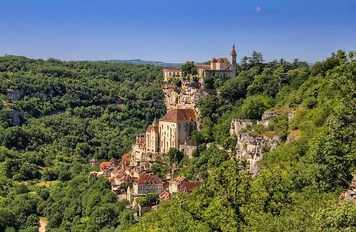Vue panoramique sur Rocamadour, village emblématique perché à visiter absolument lors d’un séjour autour de Loupiac.