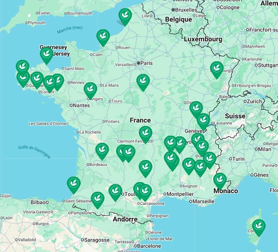 Carte interactive montrant les campings Sites et Paysages répartis dans toute la France